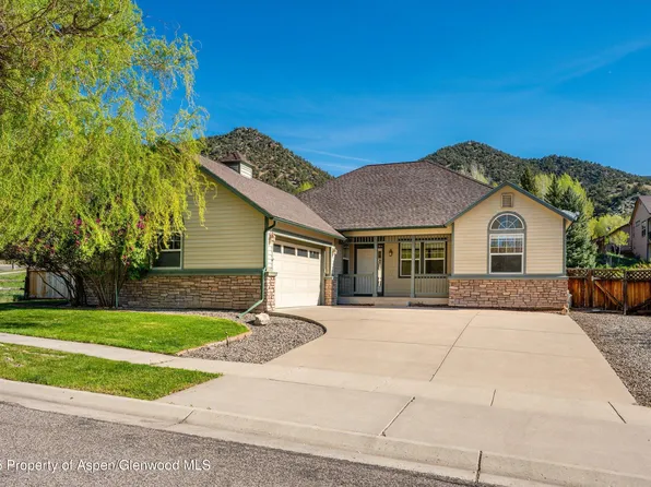 440 Stagecoach Ln, New Castle, CO 81647