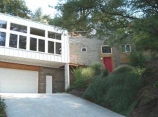 937 Sunset Dr, Springfield, OR 97477