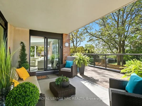 701 Geneva St #2206, Saint Catharines, ON L2N 7H9