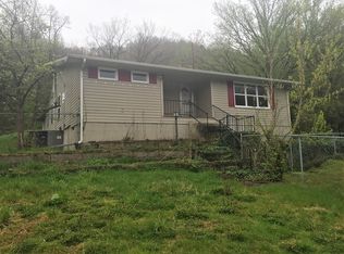 1193 Ky Route 7, Wayland, KY 41666
