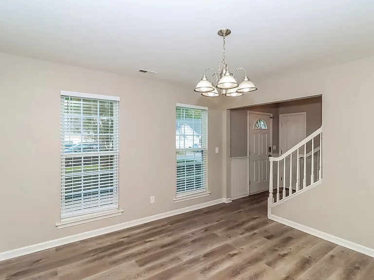 2432 Acadia Ct — Photo 7