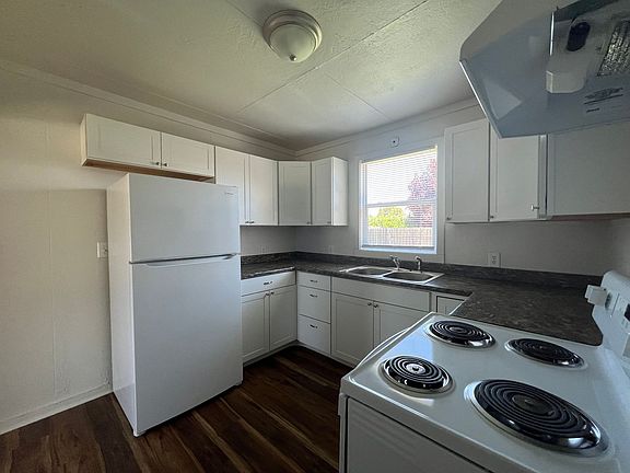 4th image of 1513 S Peach St