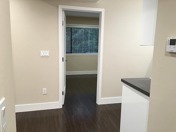 4th image of 295 Monterey Blvd APT 6