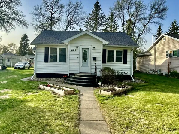 623 E Johnson Ave, Warren, MN 56762