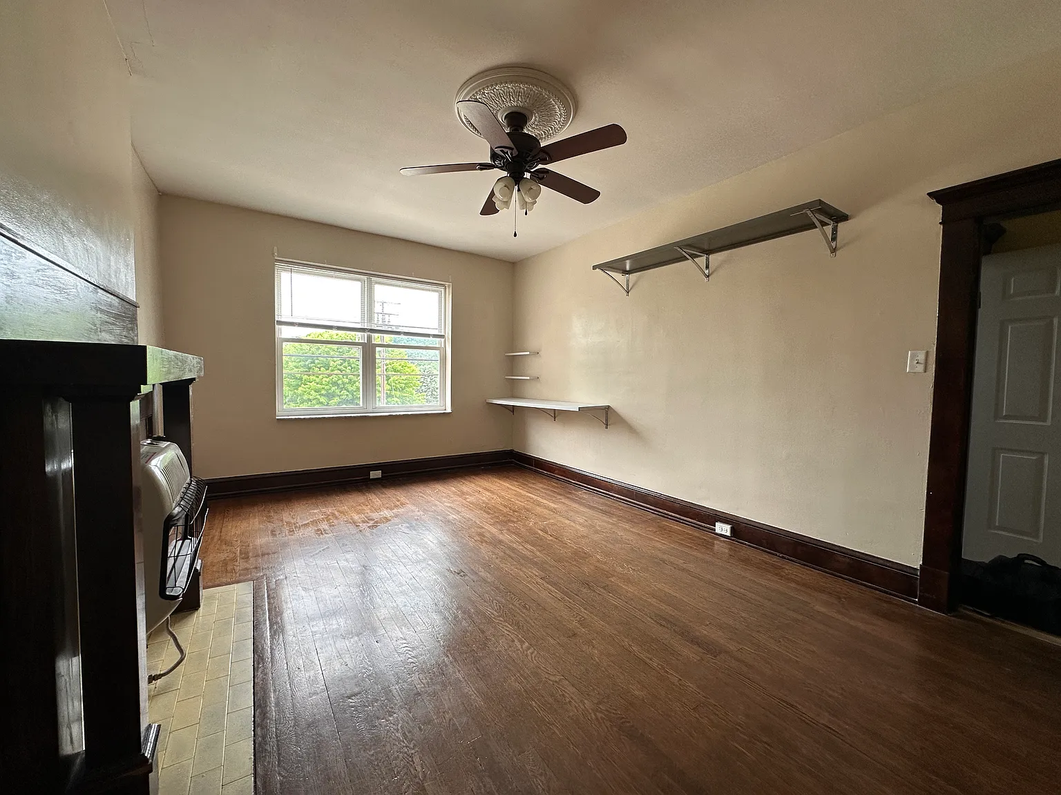 2 bed, $649 — Photo 2