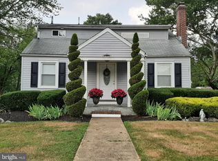 643 Etra Rd, East Windsor, NJ 08520