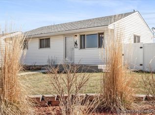 401 Hynds Ave, Cheyenne, WY 82007