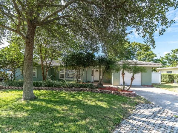 29 Southwind Dr, Largo, FL 33770