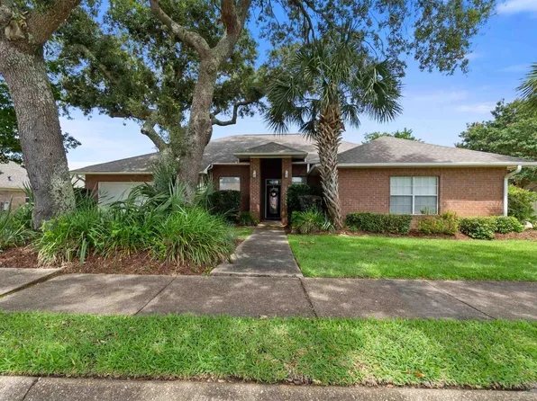 1143 Tiger Trace Blvd, Gulf Breeze, FL 32563