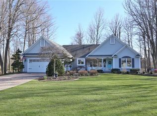 944 Allegro Dr, Webster, NY 14580