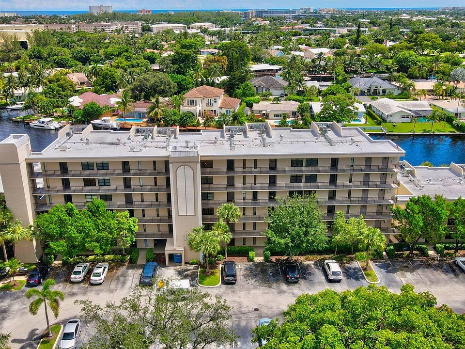 Home For Sale In Boca Bayou