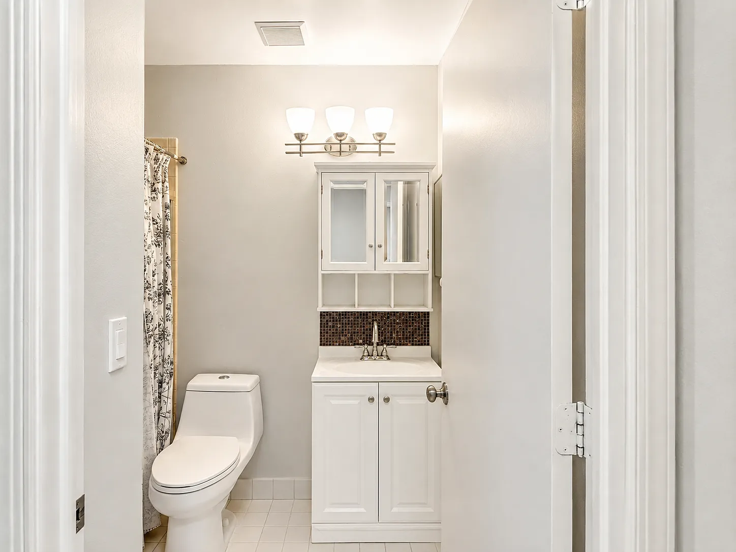 3 bed, 1398 sqft, $3,700 — Photo 3