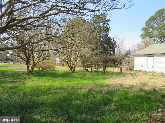 3rd image of 26449 Mariners Rd