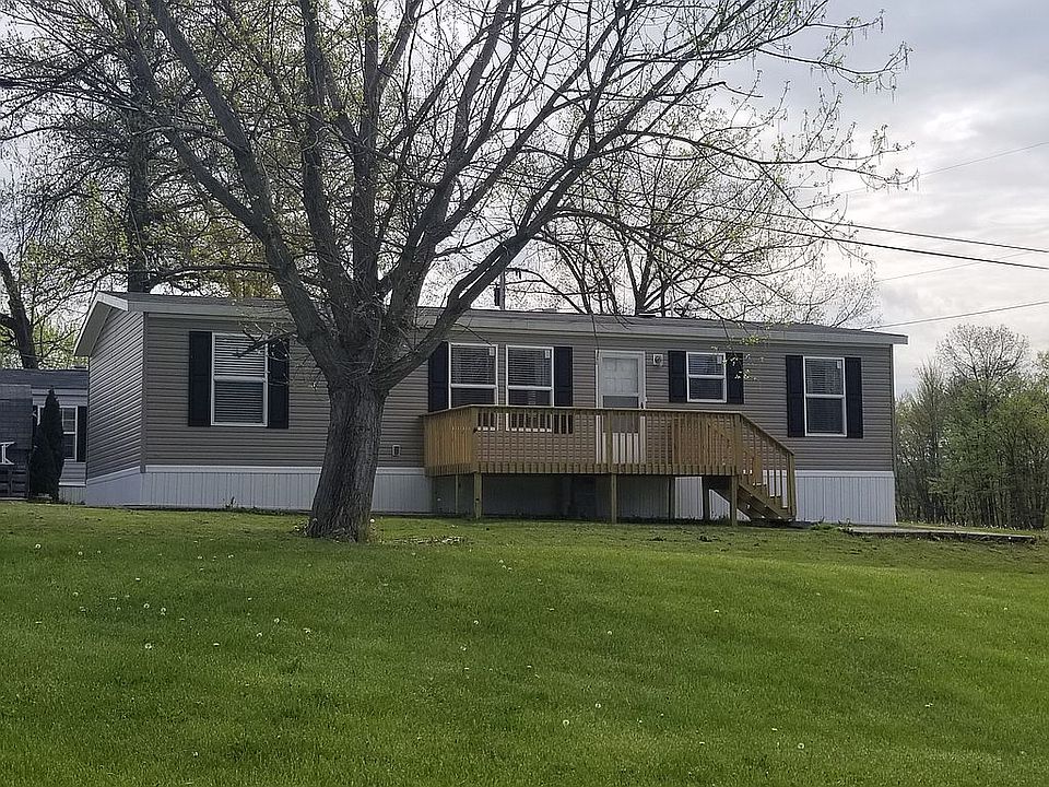 1st image of 20 Wren Dr