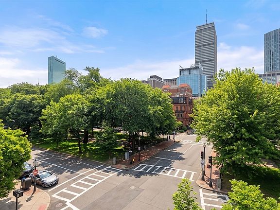 5th image of 20 Gloucester St APT 3