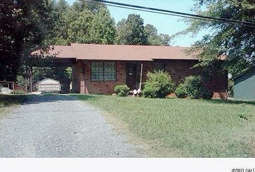 2nd image of 404 W Indiana Ave