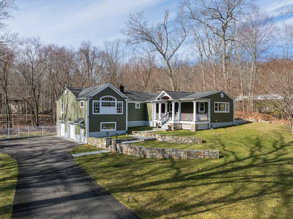 14 Short Trail, Stamford, CT 06903