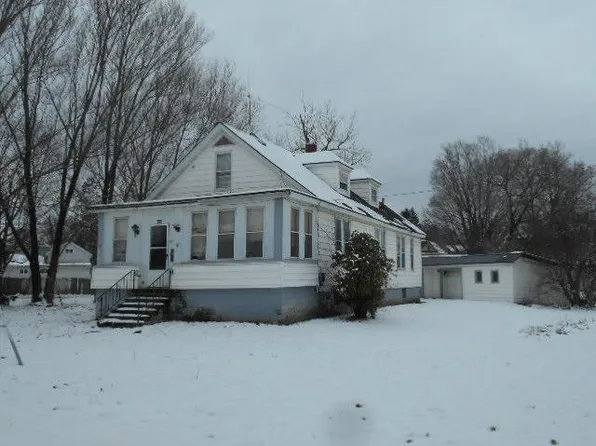 429 E Washington St, Corry, PA 16407