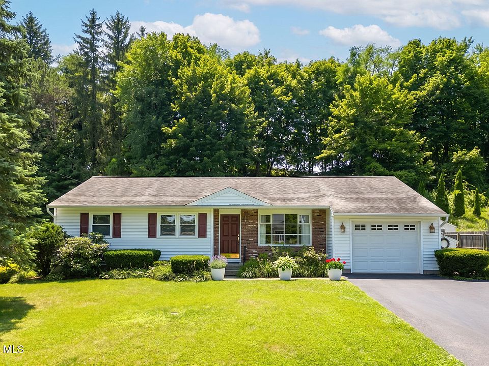 1st image of 15 Woodside Court
