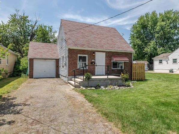 1926 Nichols Ave, Lorain, OH 44053