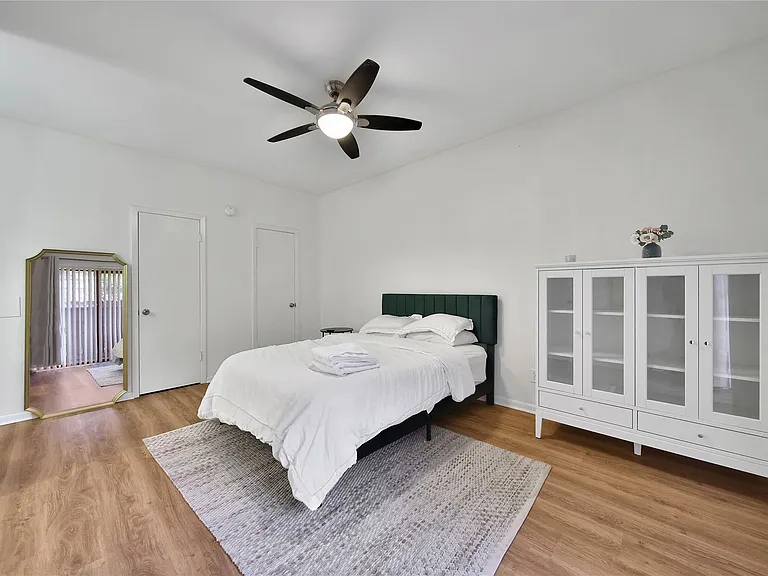 8100 Cambridge St #25 — Photo 16