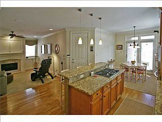 5th image of 2010 W Arden Oaks Dr