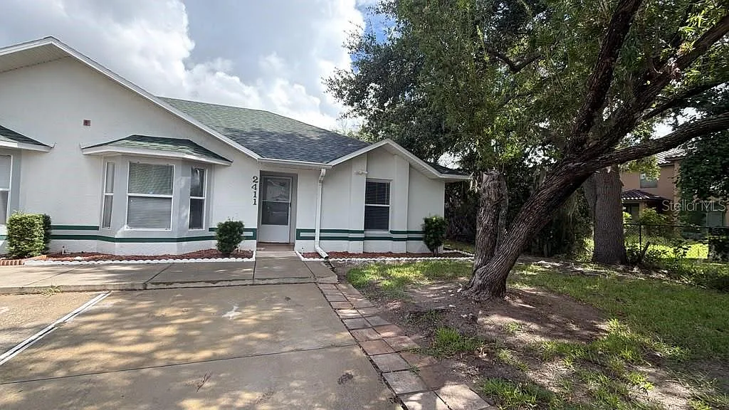 3 bed, 2.0 bath, 1155 sqft, $1,850 — Photo 1
