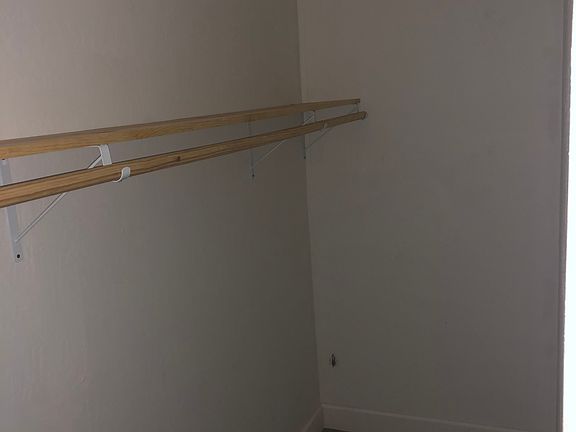 2nd image of 411 Ariana Ave