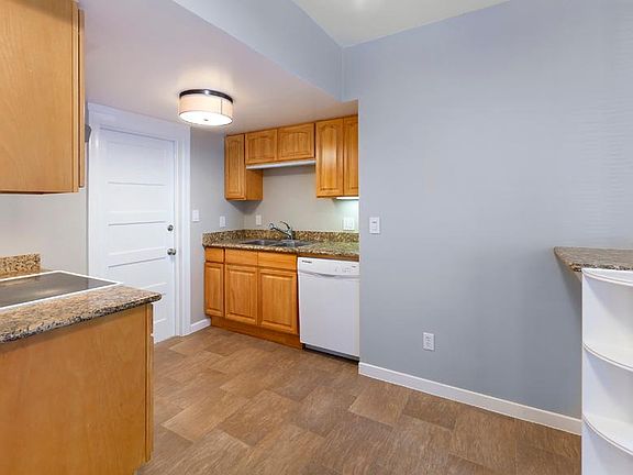 3rd image of 320 El Camino Del Mar #5