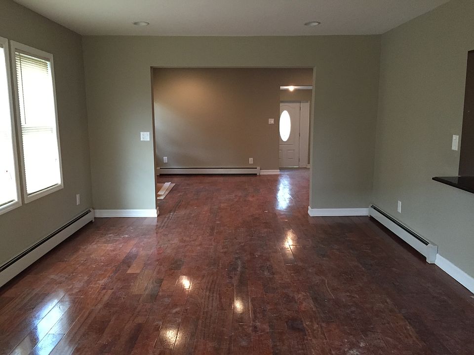 2nd image of 189-36 103 Ave