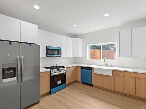 4th image of 785 Lemon Ave #1
