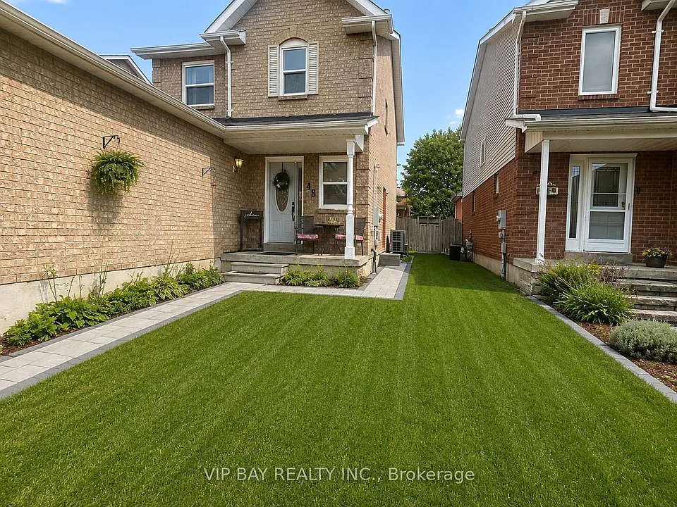 48 Verona Cres #LOWER