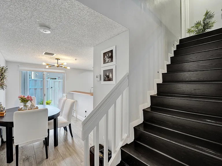 173 Riviera Cir — Photo 22