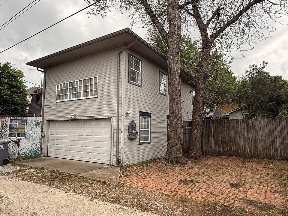 2nd image of 3918 Bowser Ave