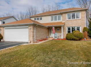 1692 Hidden Valley Dr, Bolingbrook, IL 60490