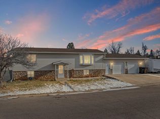1219 Harmony Cir, Spearfish, SD 57783