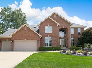 46770 Landings Dr, Macomb, MI 48044
