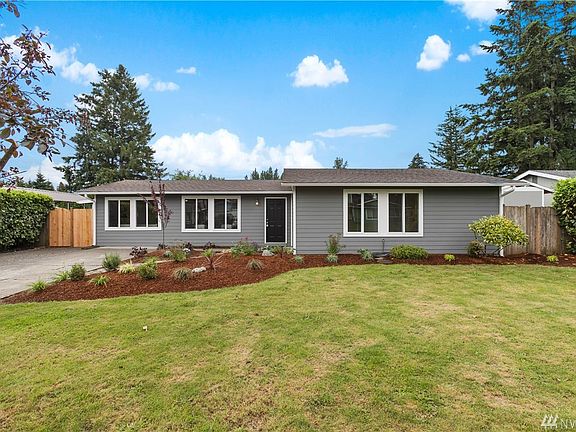 2nd image of 2128 141st Pl NE
