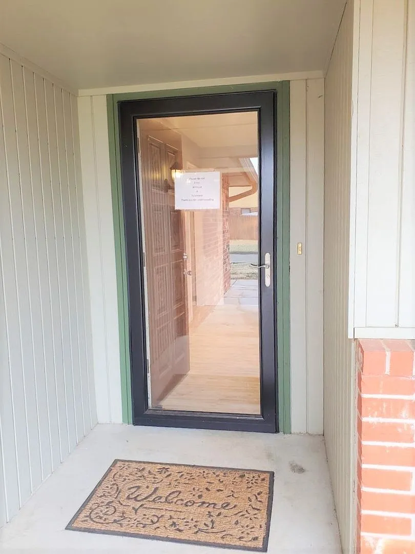 3 bed 2 Bath 2 Car Garage in Northwood Addition Edmond, OK — Photo 4