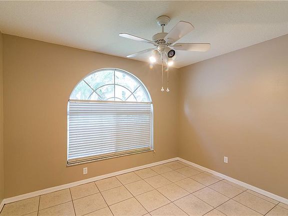 4th image of 2804 Heatherwood Dr