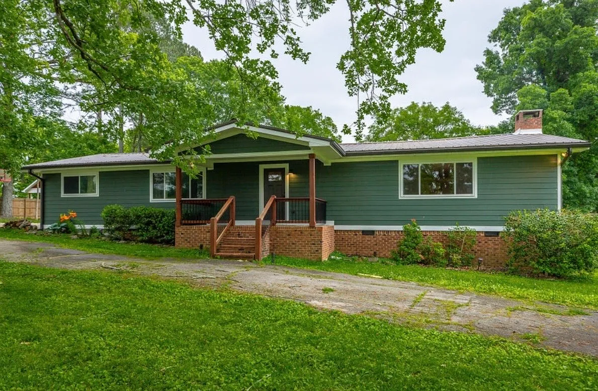 3 bed, 3.5 bath, 2014 sqft, $2,750 — Photo 1