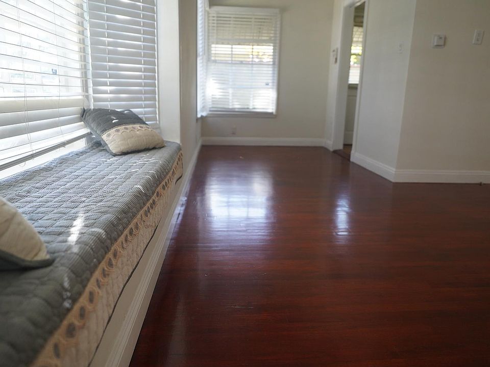 1st image of 5021 Cahuenga Blvd #5021