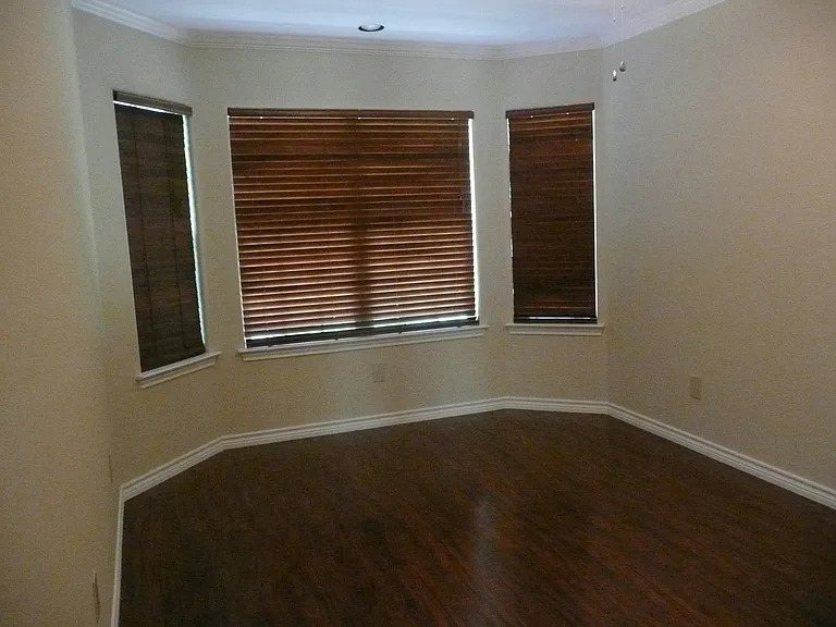 1406 Moran Dr — Photo 10