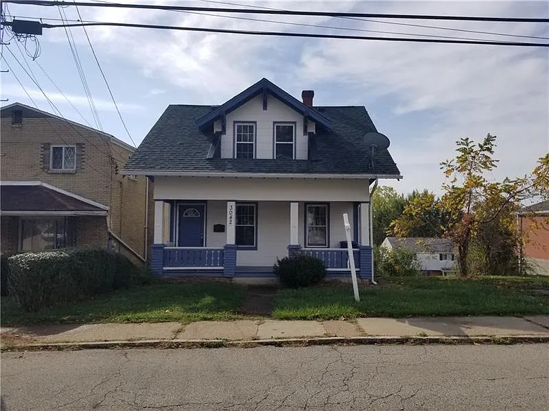 3042 Hazelhurst Ave photo 1