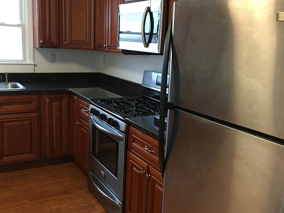 1st image of 226 Kingston Ave Floor 2