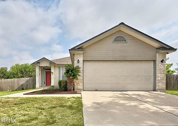 2nd image of 125R Steel Lake Dr