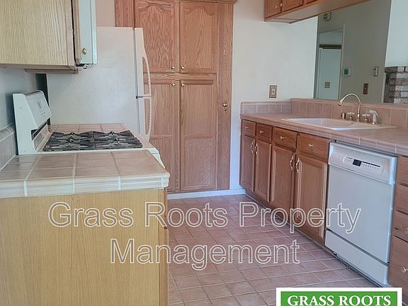 4th image of 11802 Francis Dr