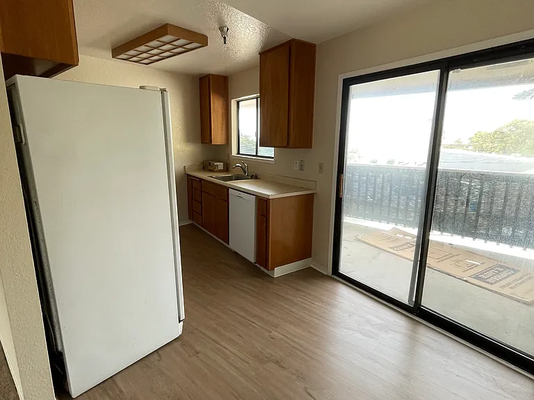 694 Roberts Rd #A — Photo 6