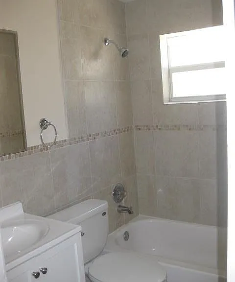 5841 N Farragut Dr — Photo 7