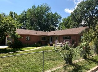 4901 S Lipan Dr, Englewood, CO 80110